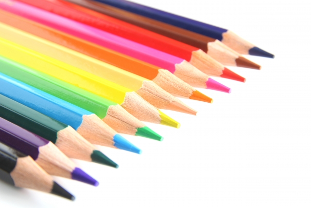 カラフルな色鉛筆/色のイメージ